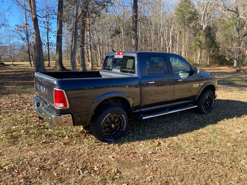 RAM 1500 Laramie Crew Cab SWB 4WD 2017