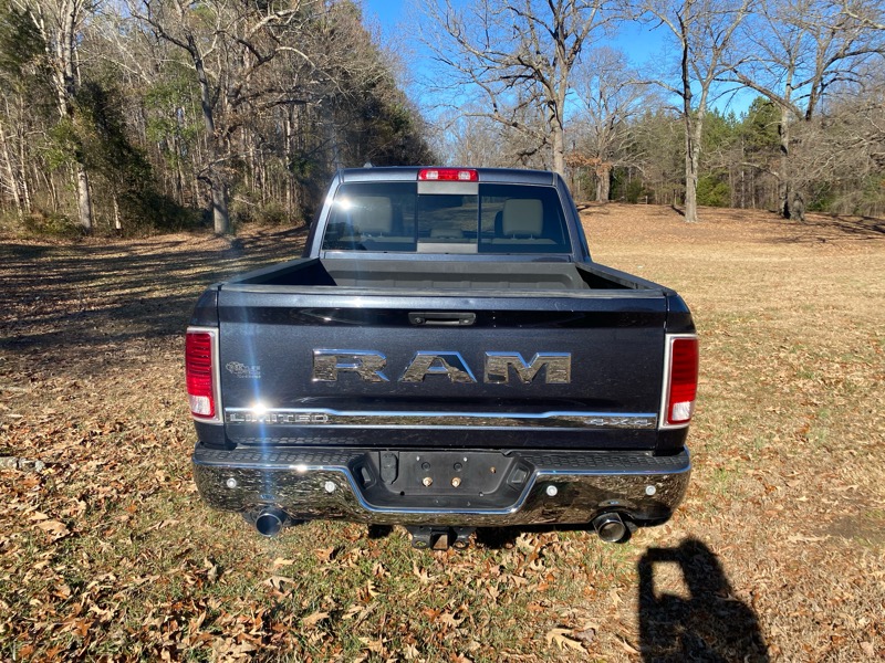 RAM 1500 Laramie Crew Cab SWB 4WD 2017