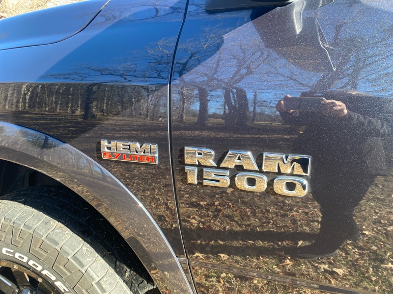 RAM 1500 Laramie Crew Cab SWB 4WD 2017