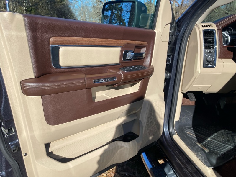 RAM 1500 Laramie Crew Cab SWB 4WD 2017