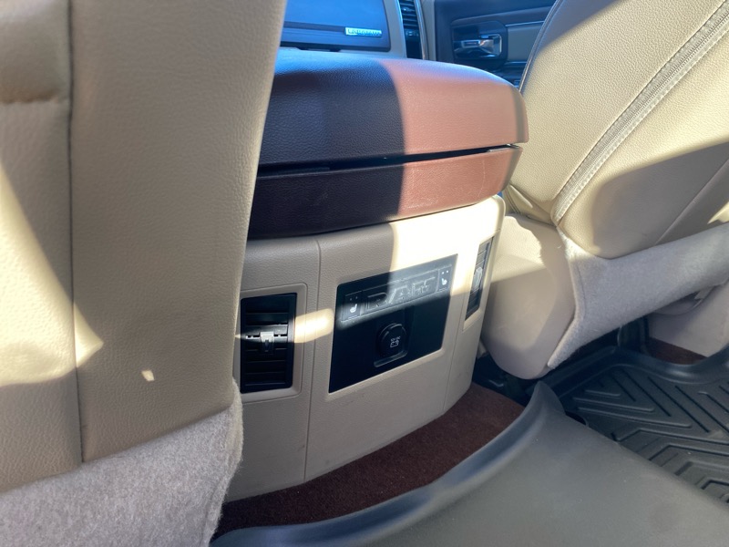 RAM 1500 Laramie Crew Cab SWB 4WD 2017