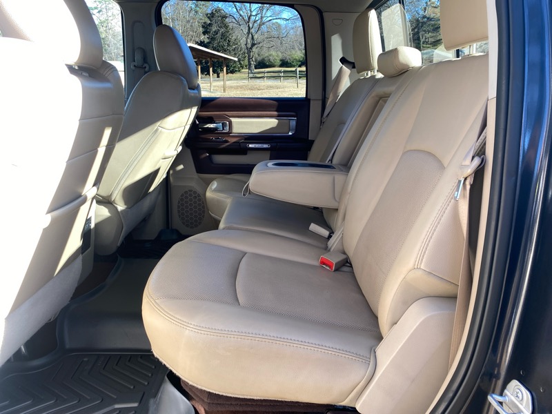 RAM 1500 Laramie Crew Cab SWB 4WD 2017