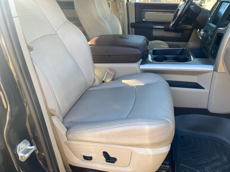 RAM 1500 Laramie Crew Cab SWB 4WD 2017