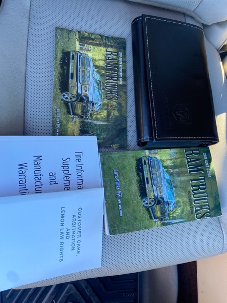 RAM 1500 Laramie Crew Cab SWB 4WD 2017