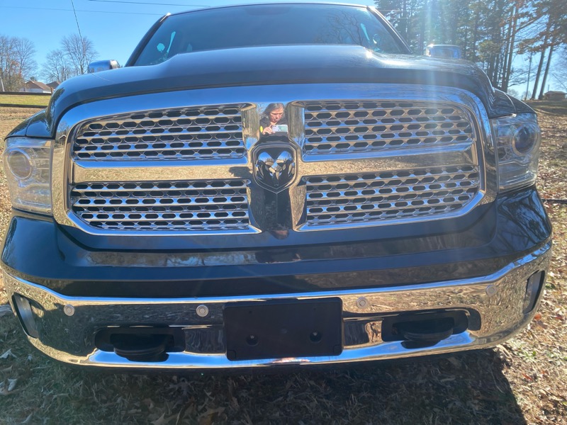 RAM 1500 Laramie Crew Cab SWB 4WD 2017