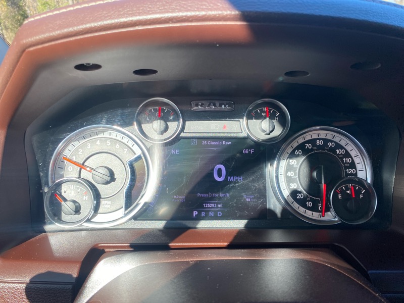 RAM 1500 Laramie Crew Cab SWB 4WD 2017