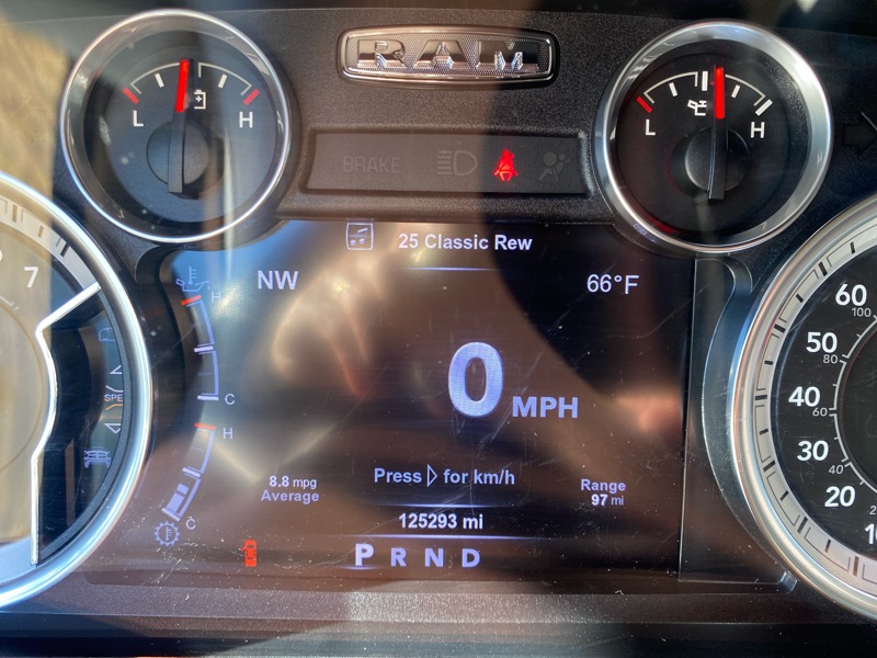 RAM 1500 Laramie Crew Cab SWB 4WD 2017