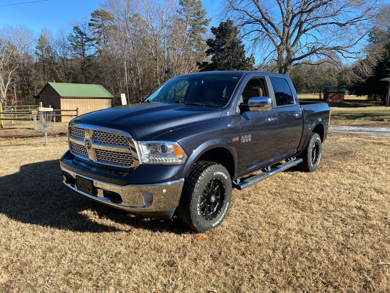 RAM 1500 Laramie Crew Cab SWB 4WD 2017