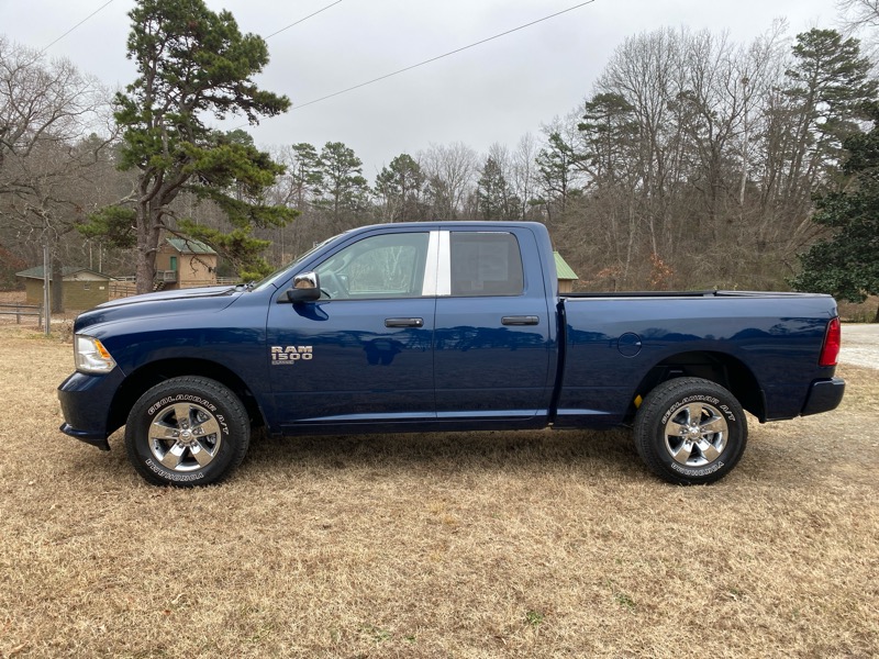 RAM 1500 Classic Tradesman Quad Cab 4WD 2019