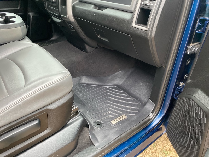 RAM 1500 Classic Tradesman Quad Cab 4WD 2019