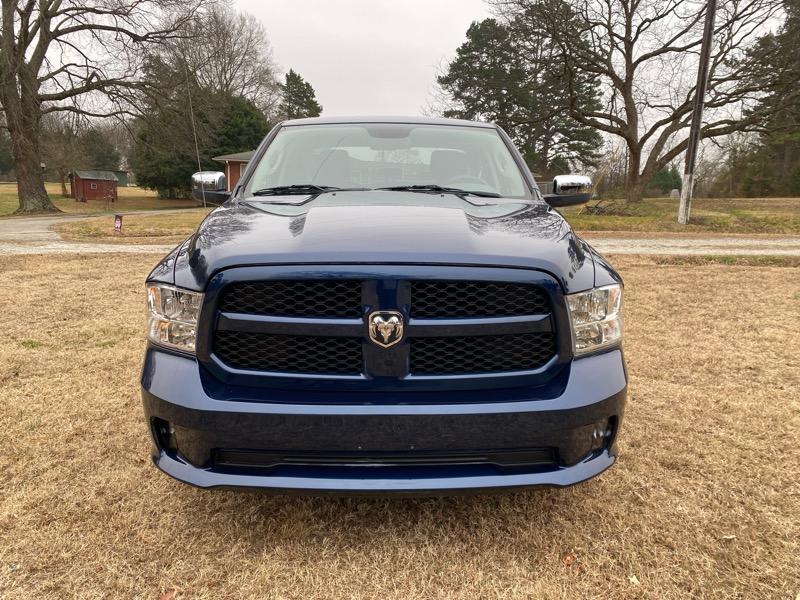 RAM 1500 Classic Tradesman Quad Cab 4WD 2019