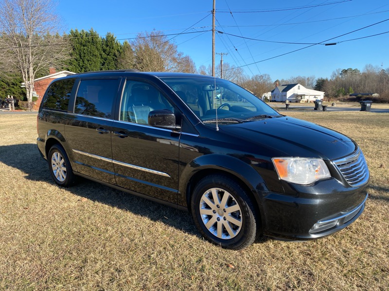 Chrysler Town & Country Touring 2016