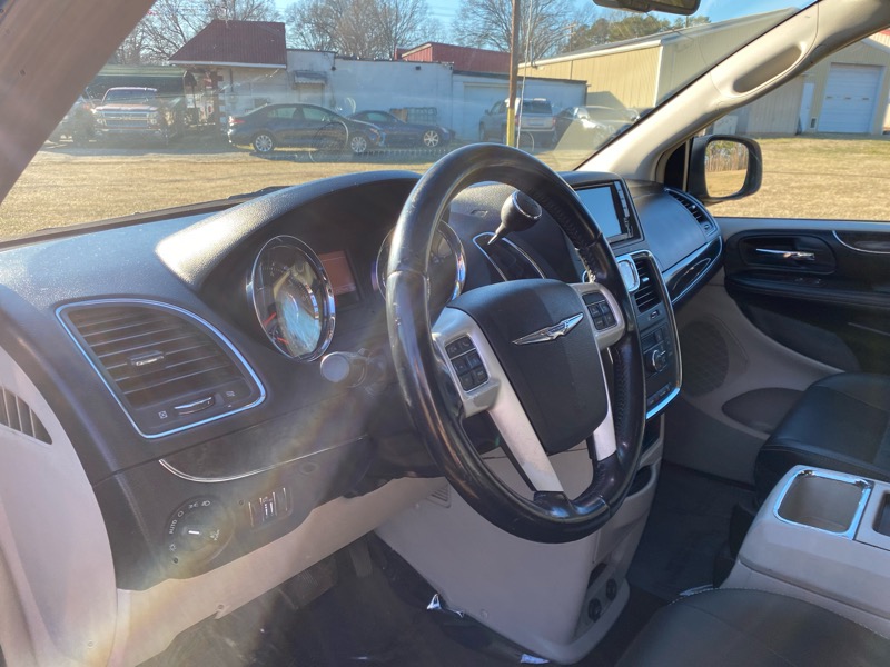 Chrysler Town & Country Touring 2016