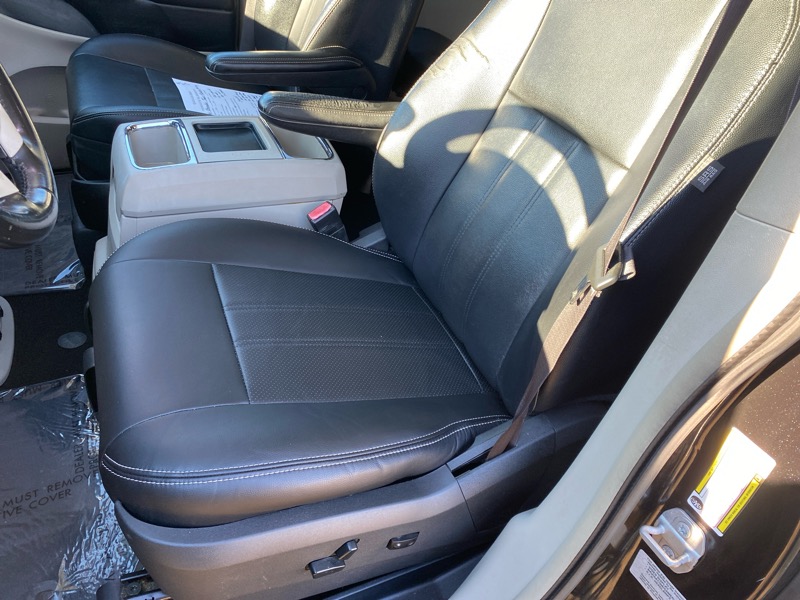 Chrysler Town & Country Touring 2016