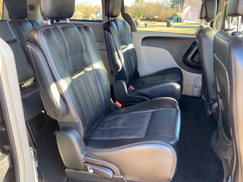 Chrysler Town & Country Touring 2016