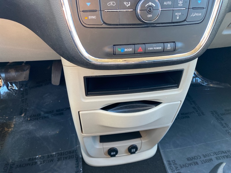 Chrysler Town & Country Touring 2016