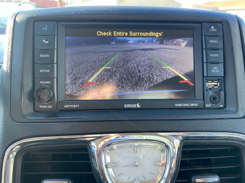 Chrysler Town & Country Touring 2016