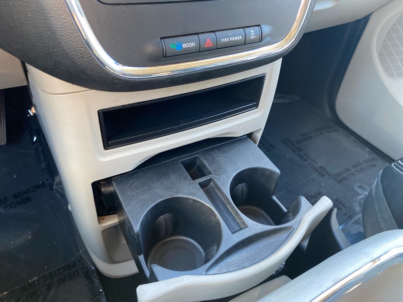 Chrysler Town & Country Touring 2016