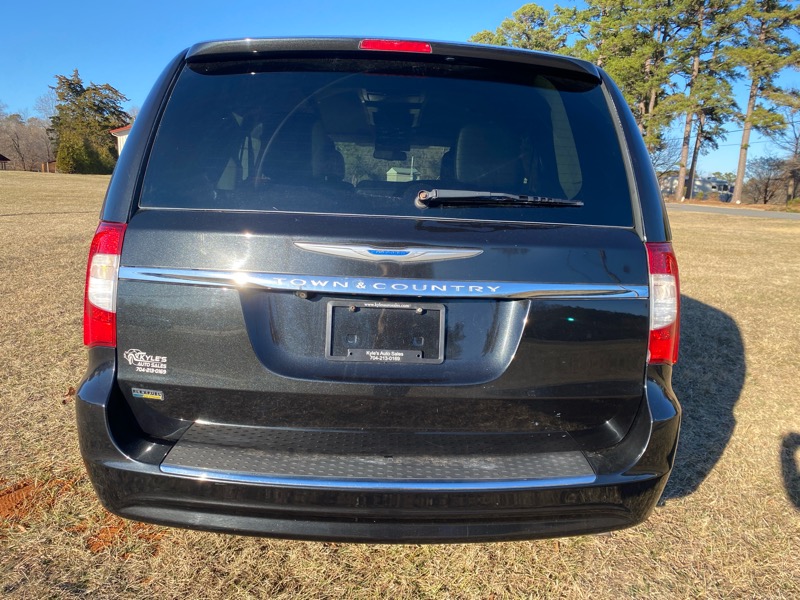 Chrysler Town & Country Touring 2016