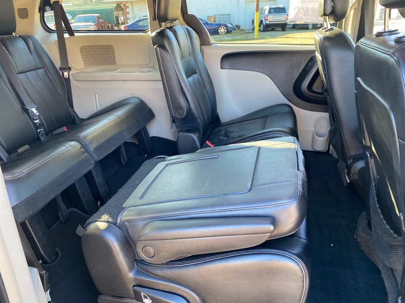 Chrysler Town & Country Touring 2016