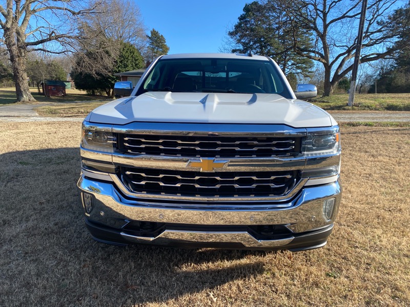 Chevrolet Silverado 1500 LTZ Crew Cab Long Box 2WD 2018