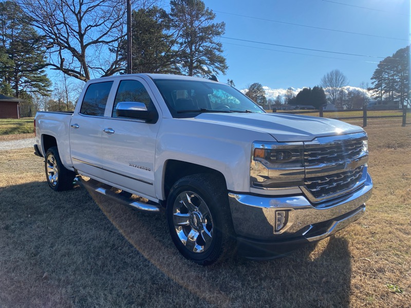 Chevrolet Silverado 1500 LTZ Crew Cab Long Box 2WD 2018