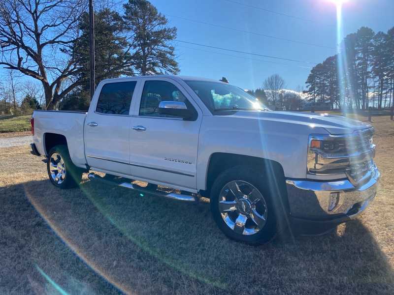 Chevrolet Silverado 1500 LTZ Crew Cab Long Box 2WD 2018
