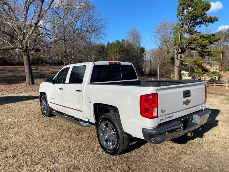Chevrolet Silverado 1500 LTZ Crew Cab Long Box 2WD 2018