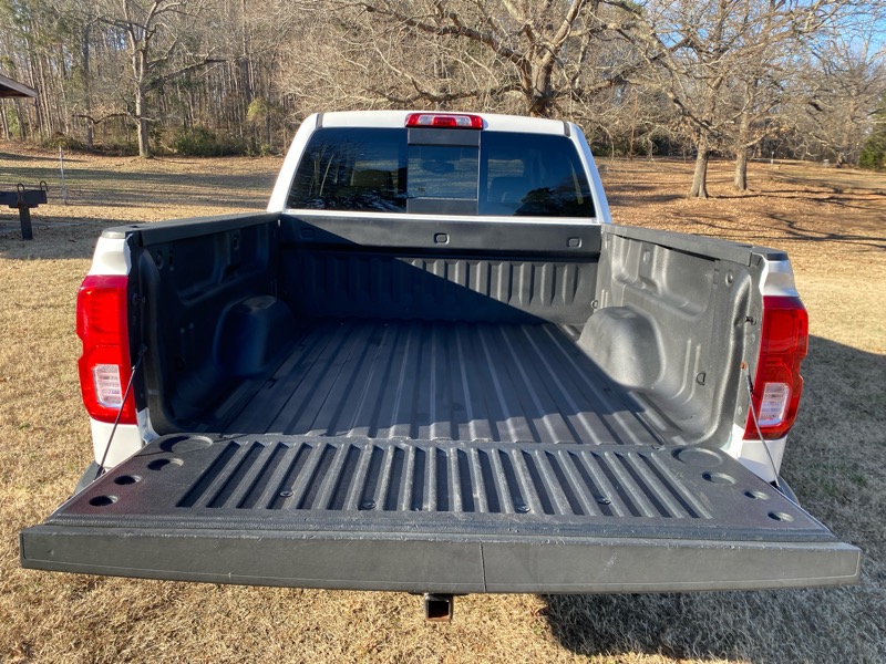 Chevrolet Silverado 1500 LTZ Crew Cab Long Box 2WD 2018