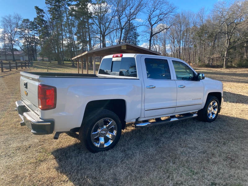 Chevrolet Silverado 1500 LTZ Crew Cab Long Box 2WD 2018