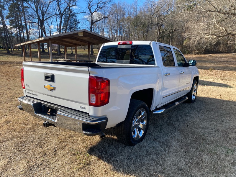 Chevrolet Silverado 1500 LTZ Crew Cab Long Box 2WD 2018