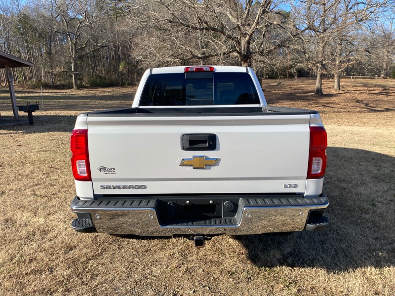 Chevrolet Silverado 1500 LTZ Crew Cab Long Box 2WD 2018