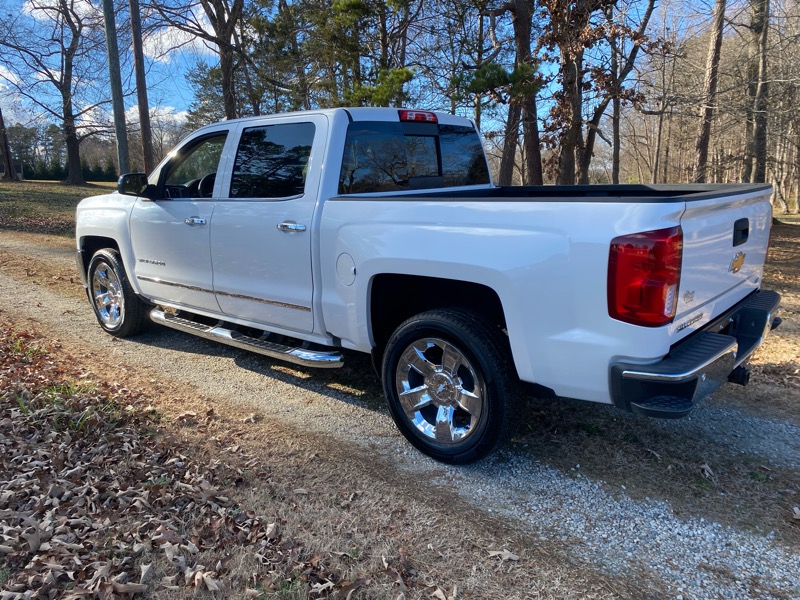 Chevrolet Silverado 1500 LTZ Crew Cab Long Box 2WD 2018