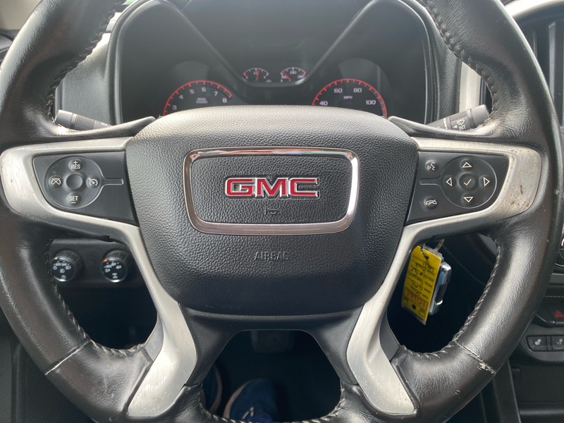 GMC Canyon SLT Crew Cab 4WD Short Box 2016