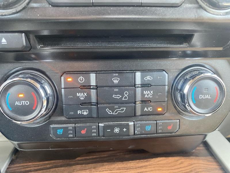 Ford F-150 Lariat SuperCrew 5.5-ft. Bed 4WD 2016