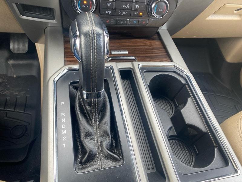 Ford F-150 Lariat SuperCrew 5.5-ft. Bed 4WD 2016