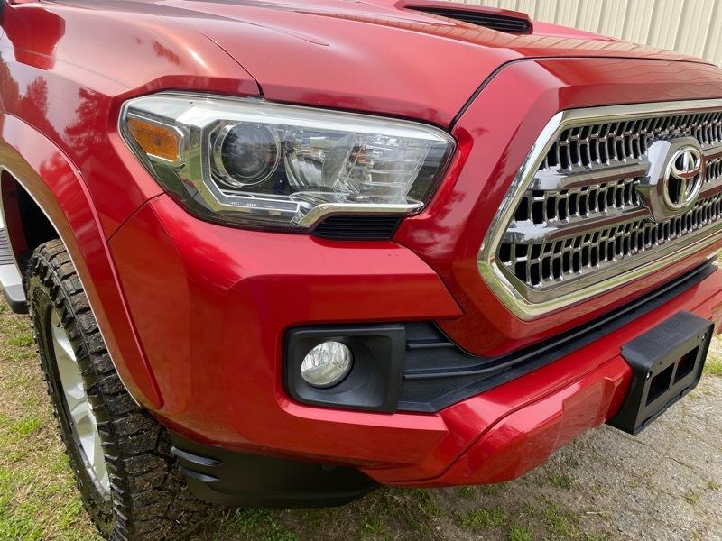 Toyota Tacoma TRD Off Road Double Cab 5' Bed V6 4x4 AT (Natl) 2017