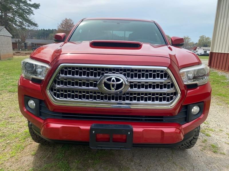 Toyota Tacoma TRD Off Road Double Cab 5' Bed V6 4x4 AT (Natl) 2017