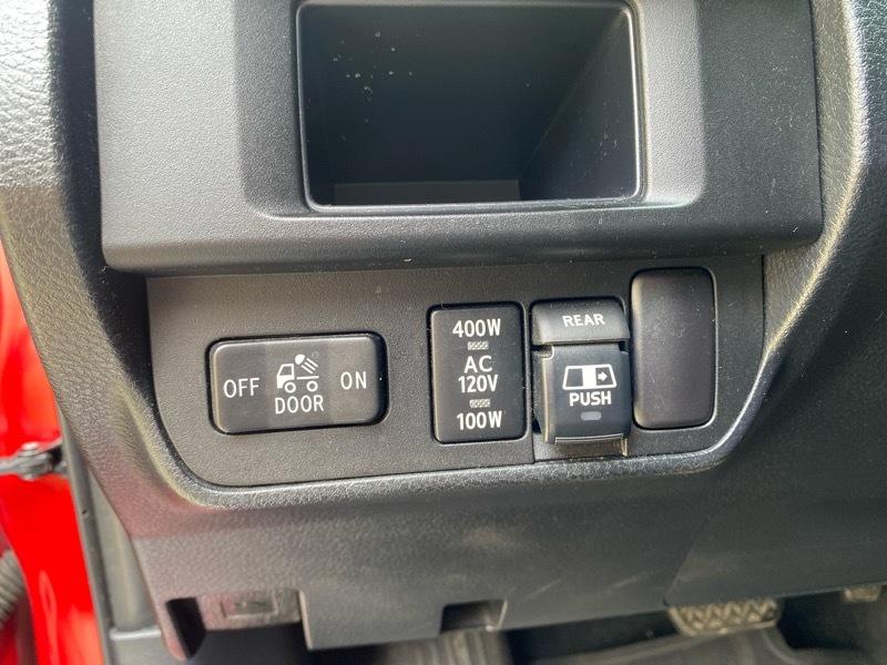 Toyota Tacoma TRD Off Road Double Cab 5' Bed V6 4x4 AT (Natl) 2017