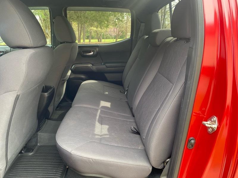 Toyota Tacoma TRD Off Road Double Cab 5' Bed V6 4x4 AT (Natl) 2017