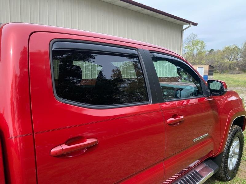 Toyota Tacoma TRD Off Road Double Cab 5' Bed V6 4x4 AT (Natl) 2017