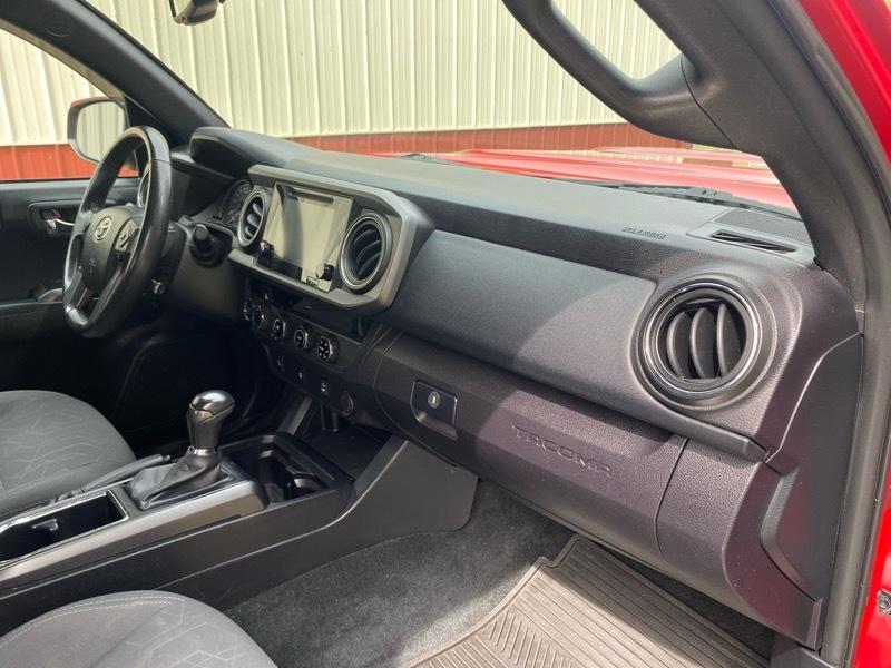 Toyota Tacoma TRD Off Road Double Cab 5' Bed V6 4x4 AT (Natl) 2017