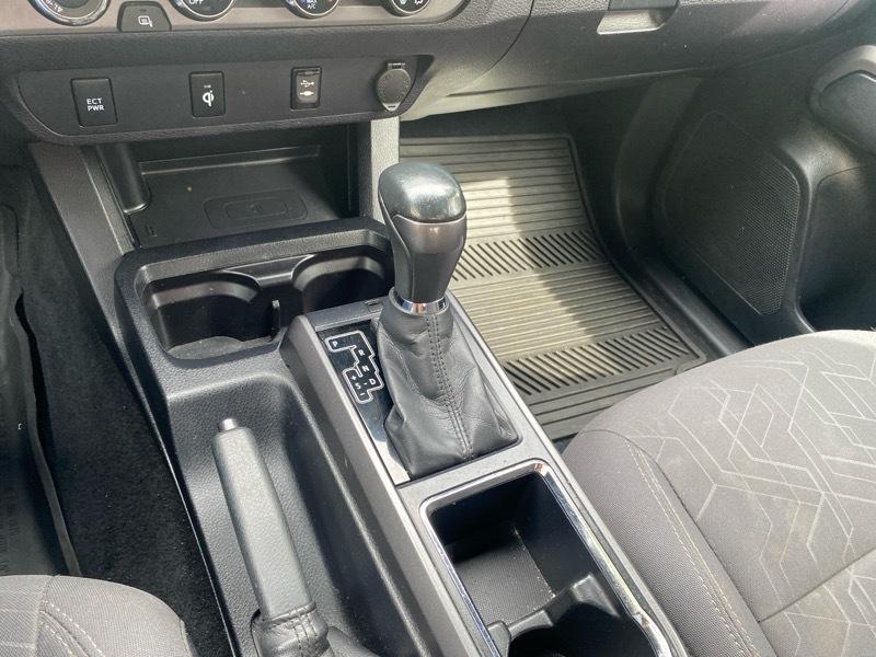 Toyota Tacoma TRD Off Road Double Cab 5' Bed V6 4x4 AT (Natl) 2017