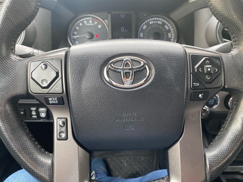 Toyota Tacoma TRD Off Road Double Cab 5' Bed V6 4x4 AT (Natl) 2017