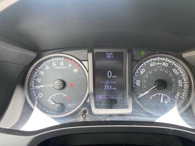 Toyota Tacoma TRD Off Road Double Cab 5' Bed V6 4x4 AT (Natl) 2017