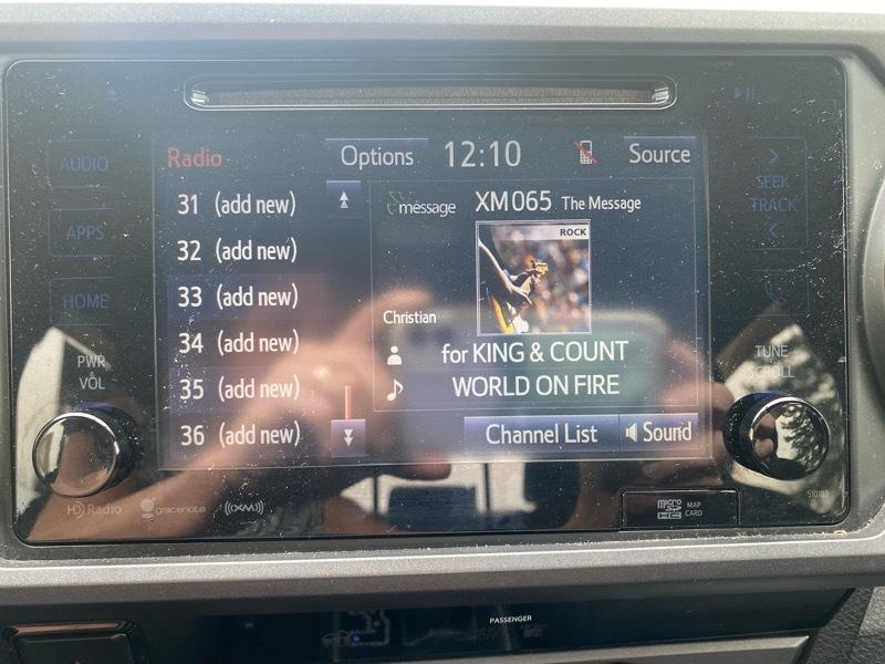 Toyota Tacoma TRD Off Road Double Cab 5' Bed V6 4x4 AT (Natl) 2017