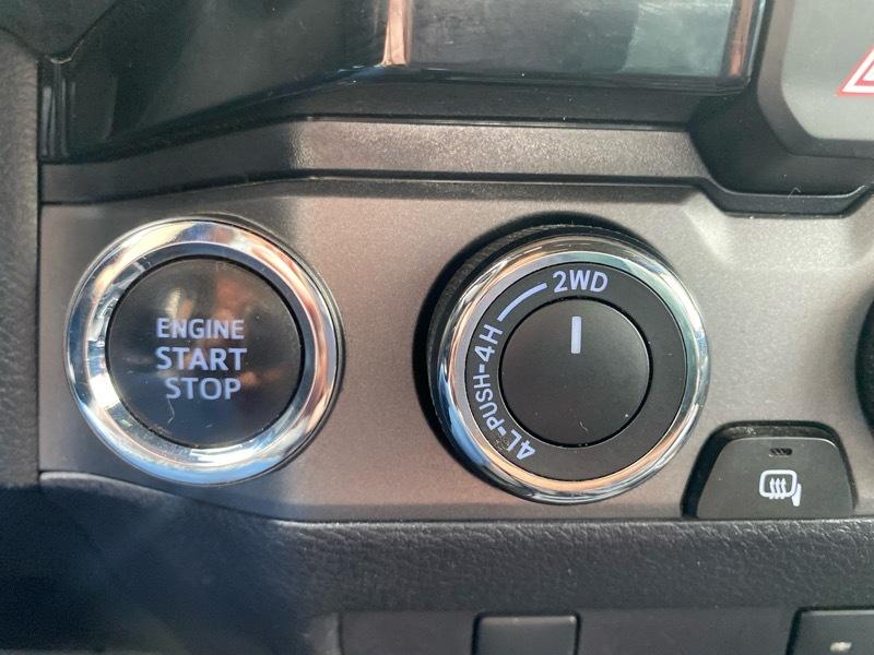 Toyota Tacoma TRD Off Road Double Cab 5' Bed V6 4x4 AT (Natl) 2017