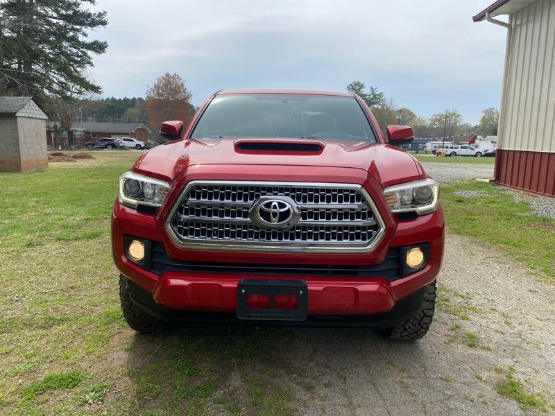Toyota Tacoma TRD Off Road Double Cab 5' Bed V6 4x4 AT (Natl) 2017