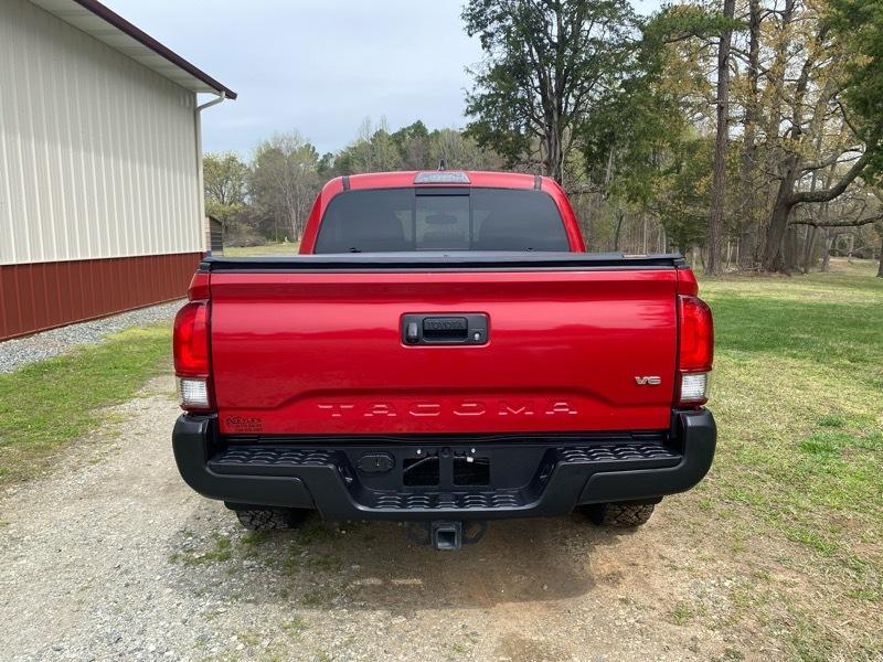 Toyota Tacoma TRD Off Road Double Cab 5' Bed V6 4x4 AT (Natl) 2017