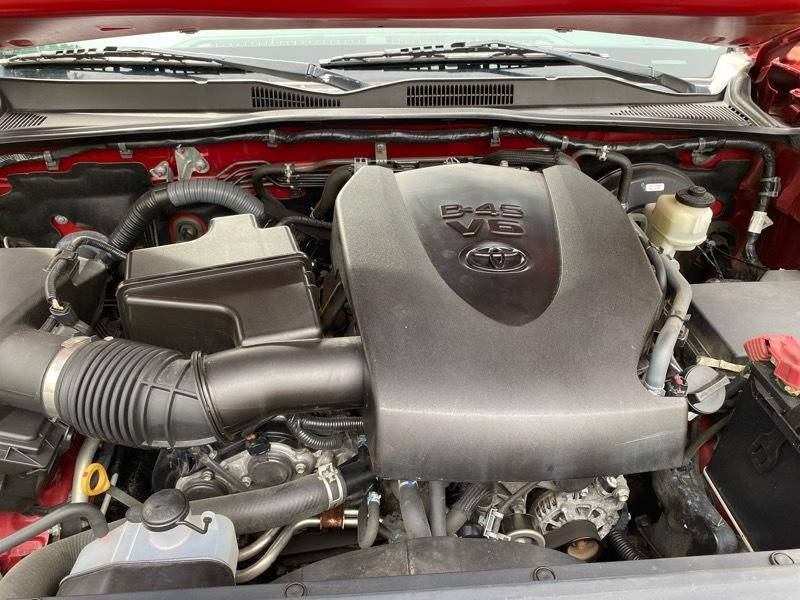 Toyota Tacoma TRD Off Road Double Cab 5' Bed V6 4x4 AT (Natl) 2017